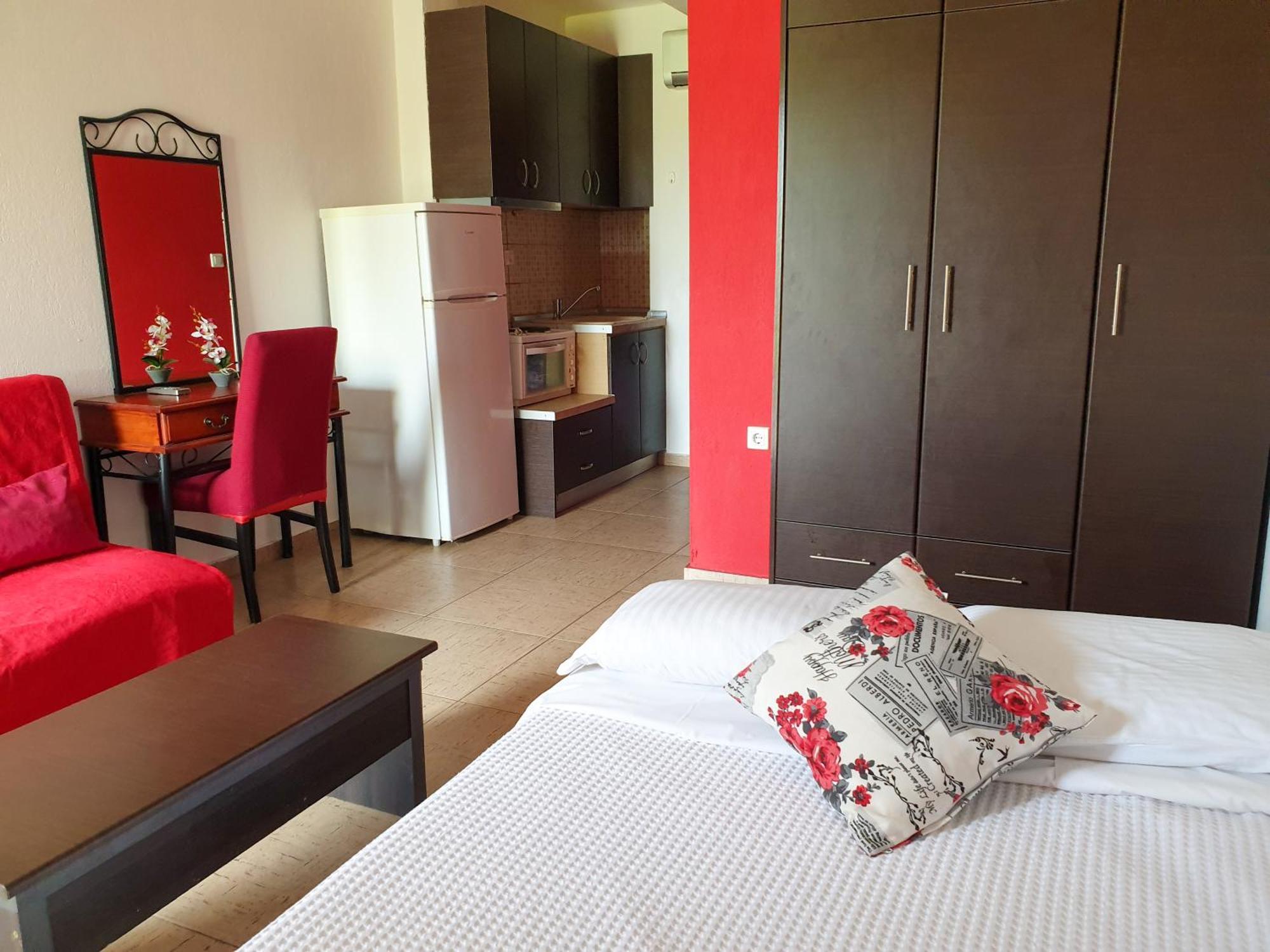 Aroma Studios And Apartments Vourvourou Bilik gambar